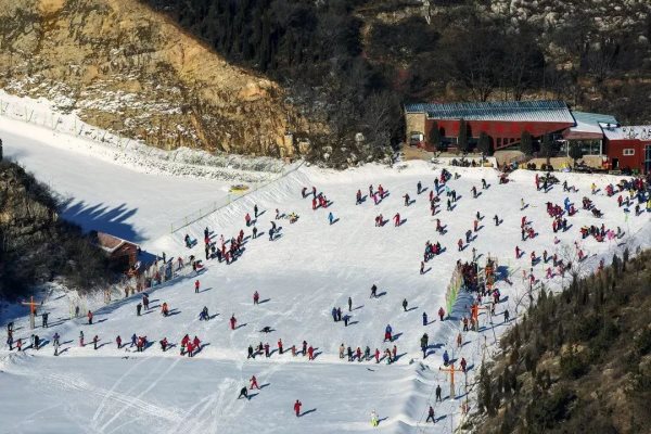 投資濟南滑雪場需要多少錢？「賽北冰雕」