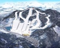 湖北恩施綠蔥坡滑雪場項目「賽北冰雕」