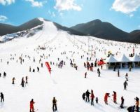 陜西太白縣鰲山滑雪場項目「賽北冰雕」