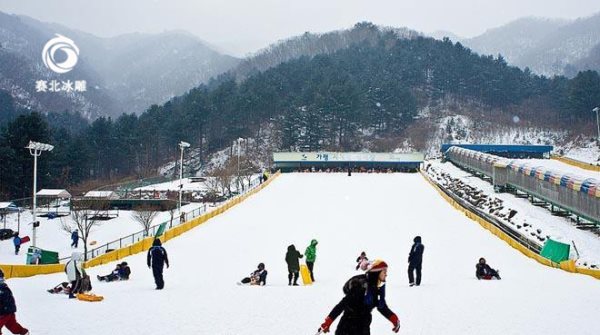 滑雪場造雪機.jpg 滑雪場造雪機.jpg