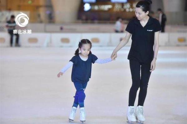 滑冰場(chǎng)設(shè)計(jì)費(fèi)用 滑冰場(chǎng)設(shè)計(jì)費(fèi)用