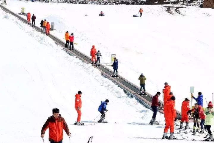 戶外滑雪場是怎么做成的 戶外滑雪場是怎么做成的