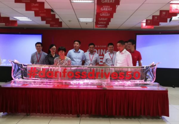 江西冰雕注酒 江西冰雕注酒