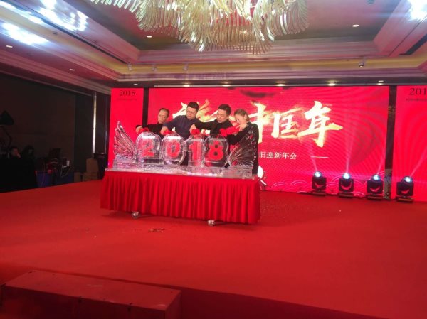 冰雕注酒臺浙江 冰雕注酒臺浙江