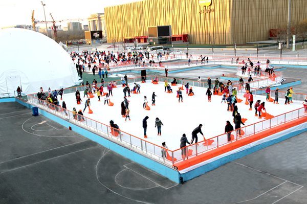 室外滑冰場的冰怎樣凍結的 室外滑冰場的冰怎樣凍結的